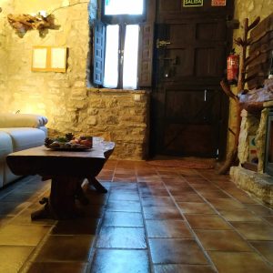 Casa_con_chimenea_y_jacuzzi www.casaconjacuzzi.com