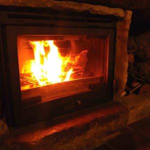 casa romantica con chimenea www.casaconjacuzzi.com (1)